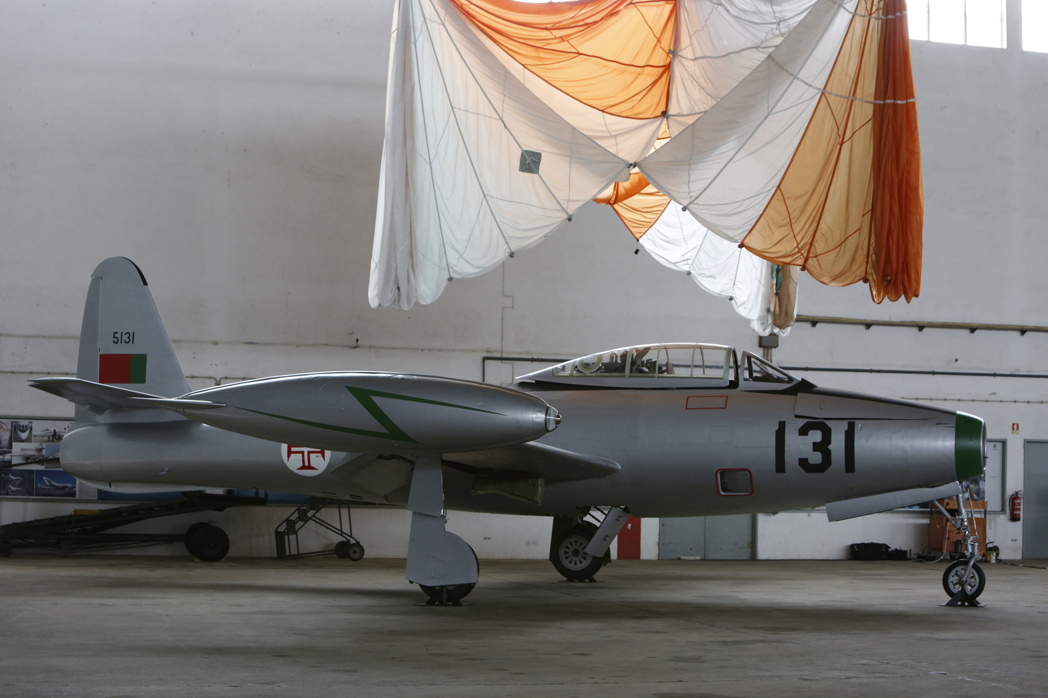 Cerimnia de entrega do F-84G ao Museu do Ar