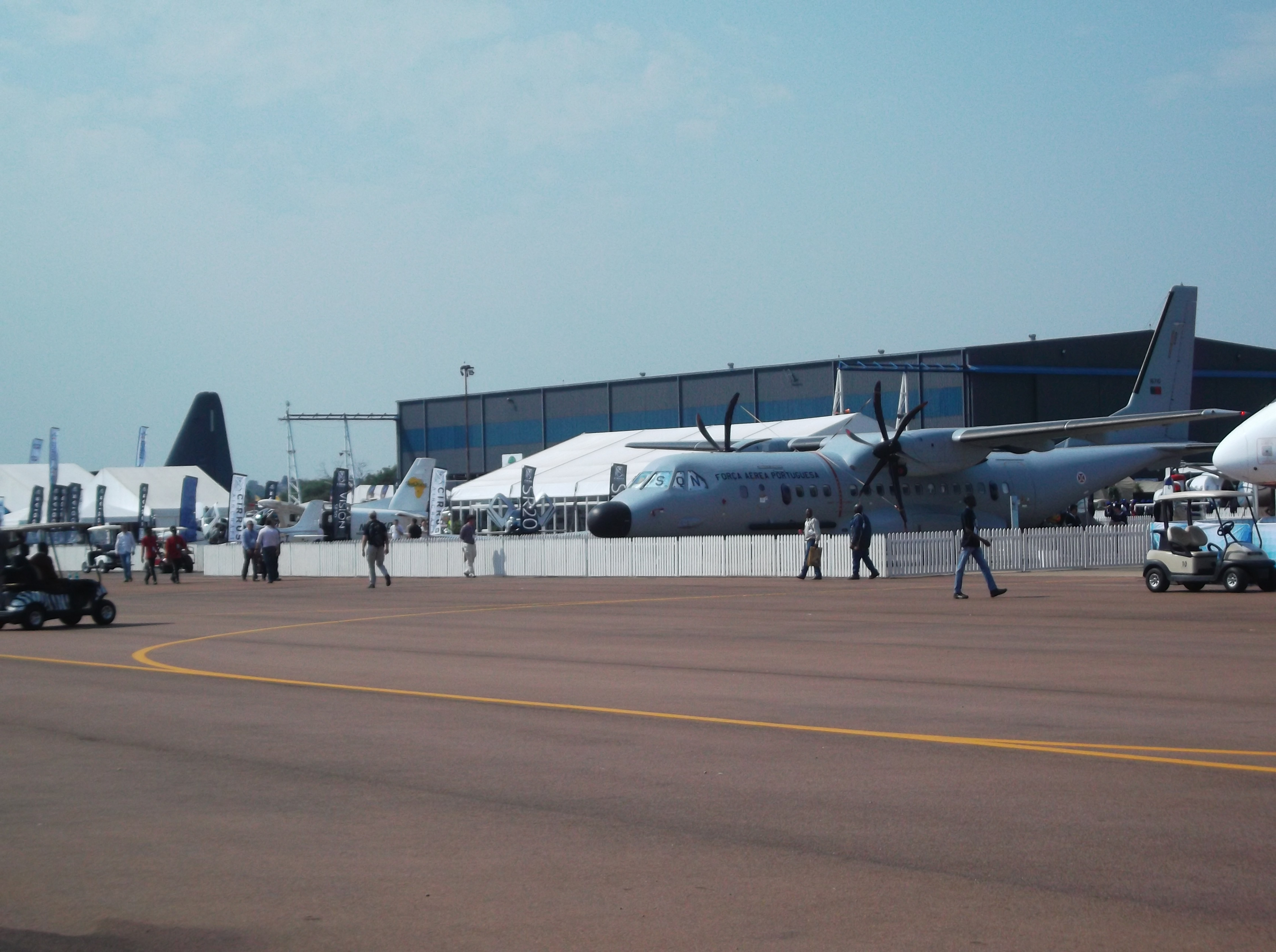 Força Aérea presente na Feira “Africa Aerospace & Defence 2016”