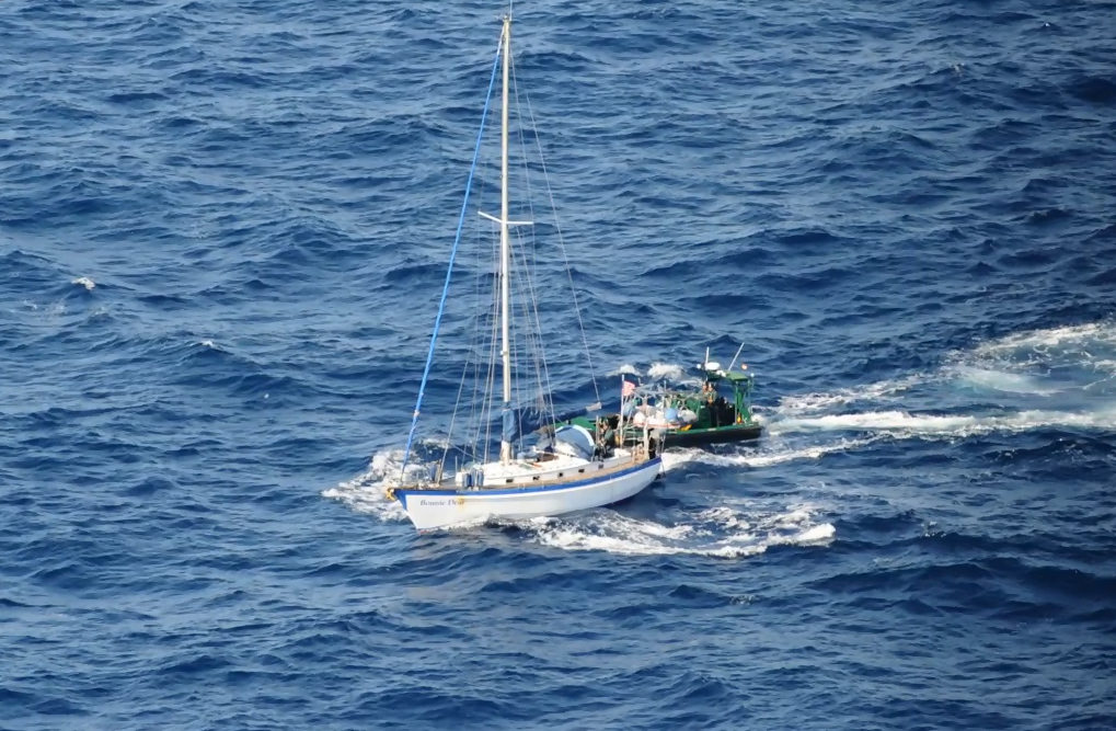 Fora Area deteta veleiro com 37 migrantes