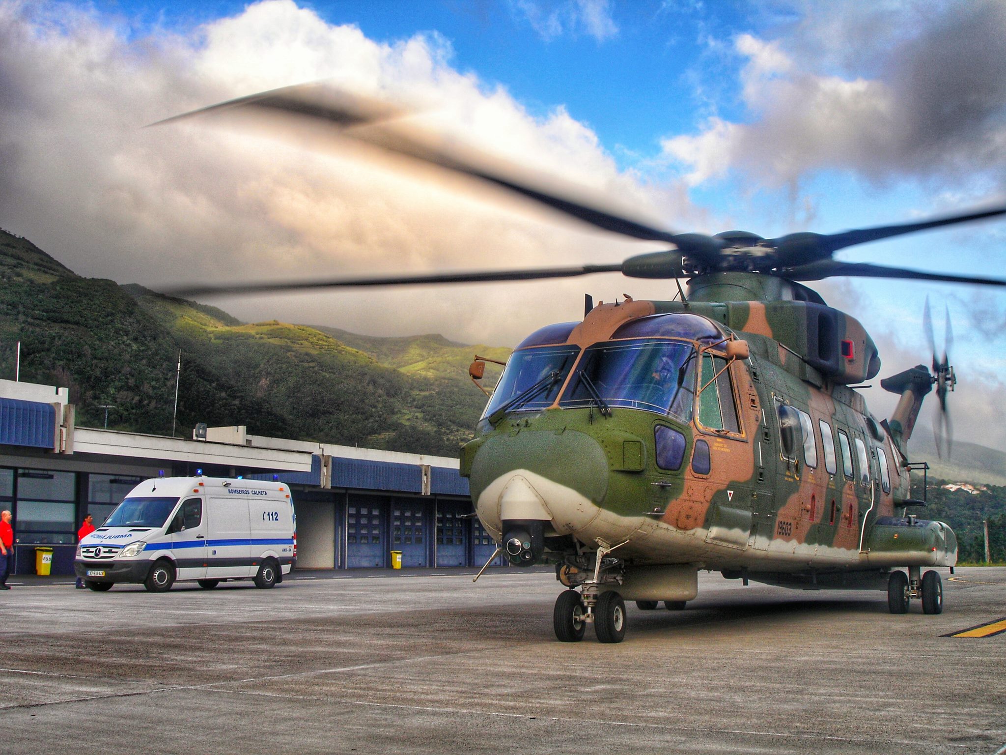 Força Aérea transporta nove doentes no mesmo dia