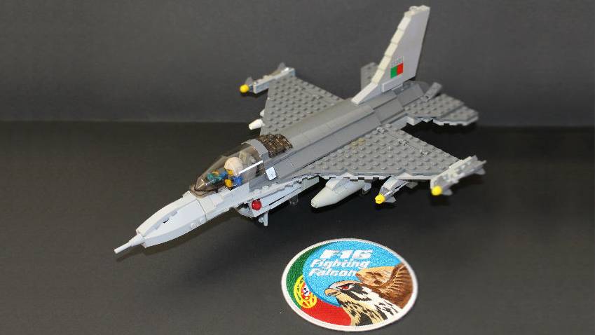 Fora Area recebe Exposio de Avies LEGO em Alverca