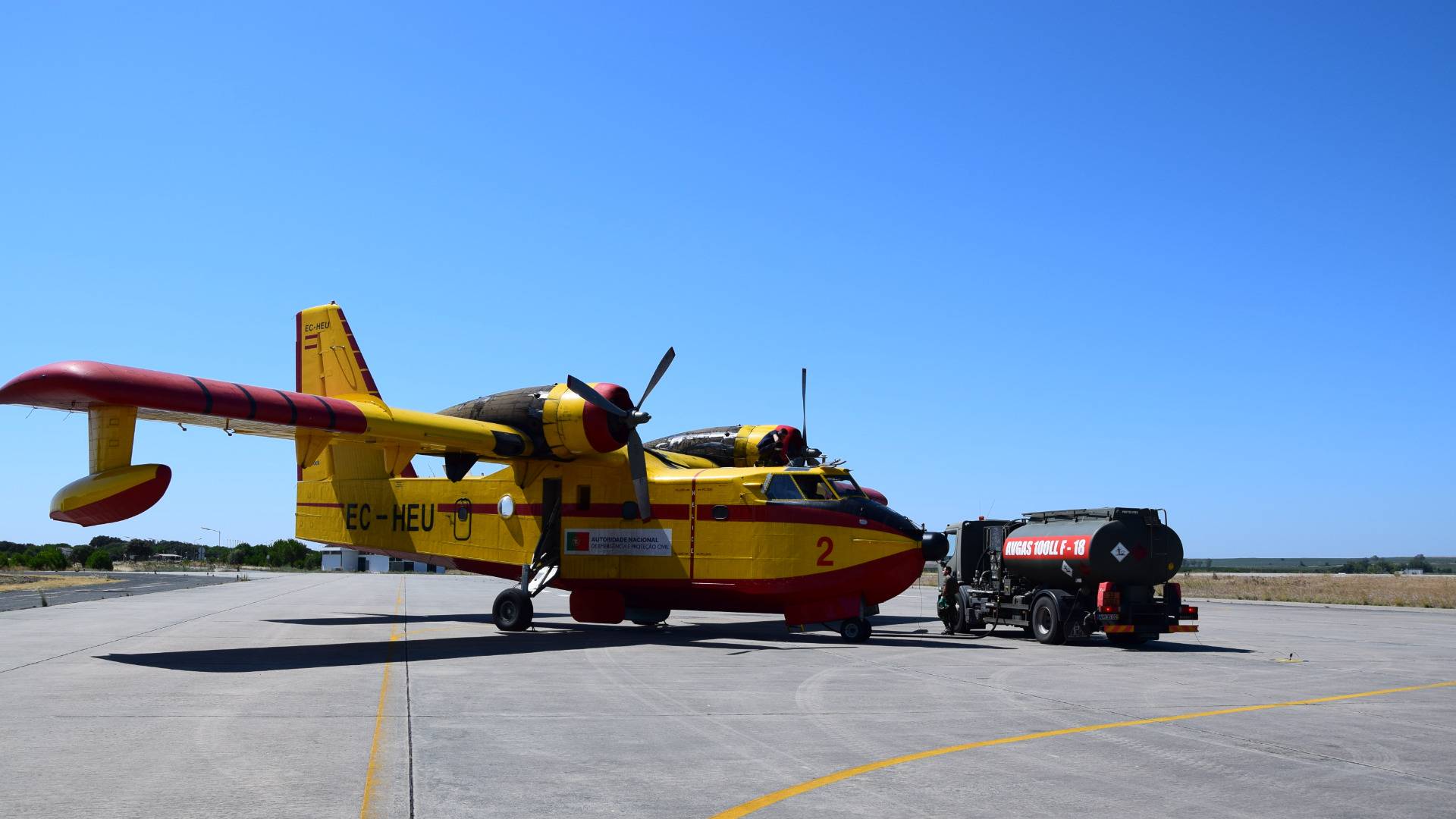 Rússia envia dois aviões Be-200 para combater incêndios em Portugal