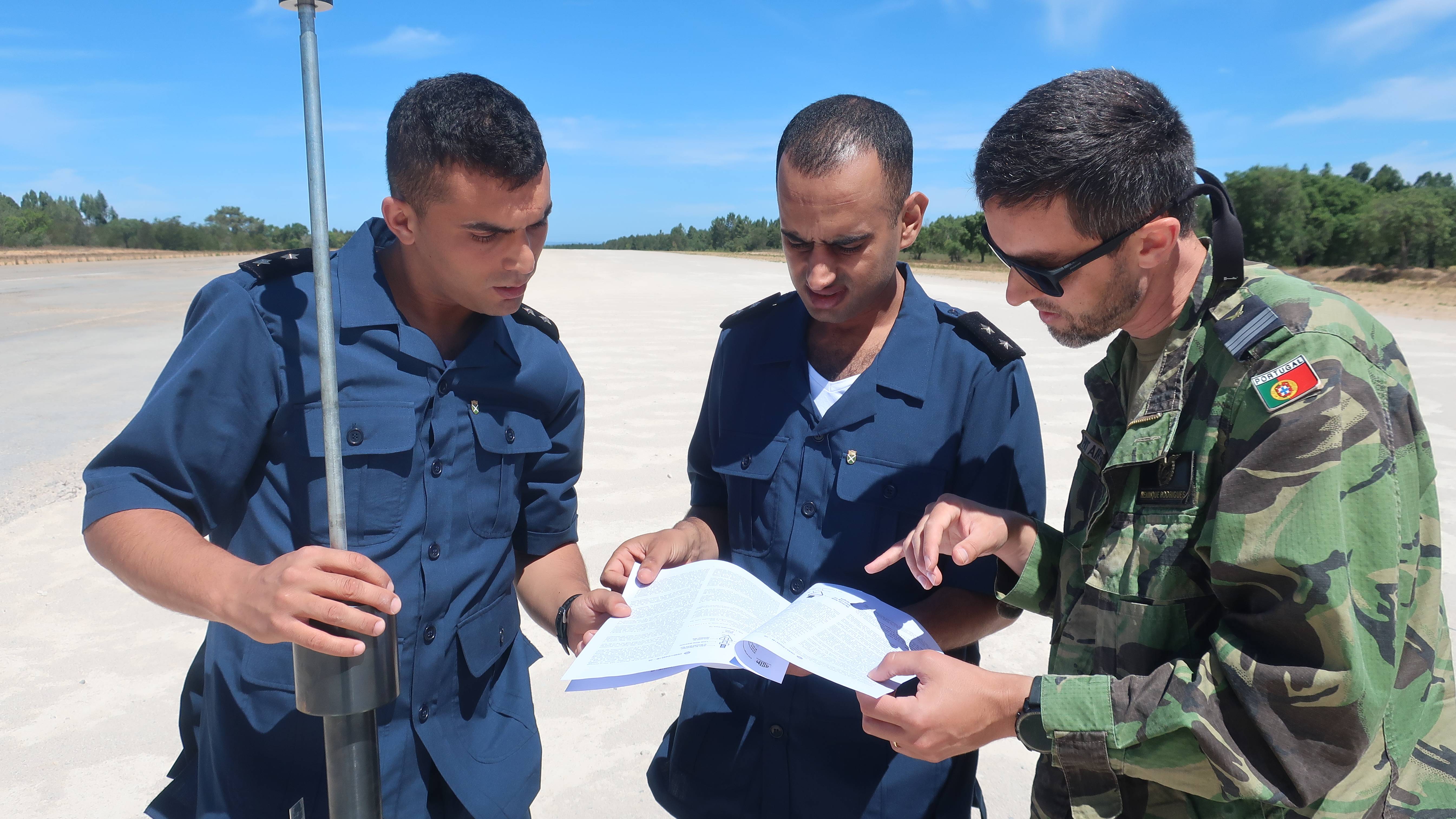 Direção de Infraestrutras recebe visita de Militares Engenheiros Tunisinos