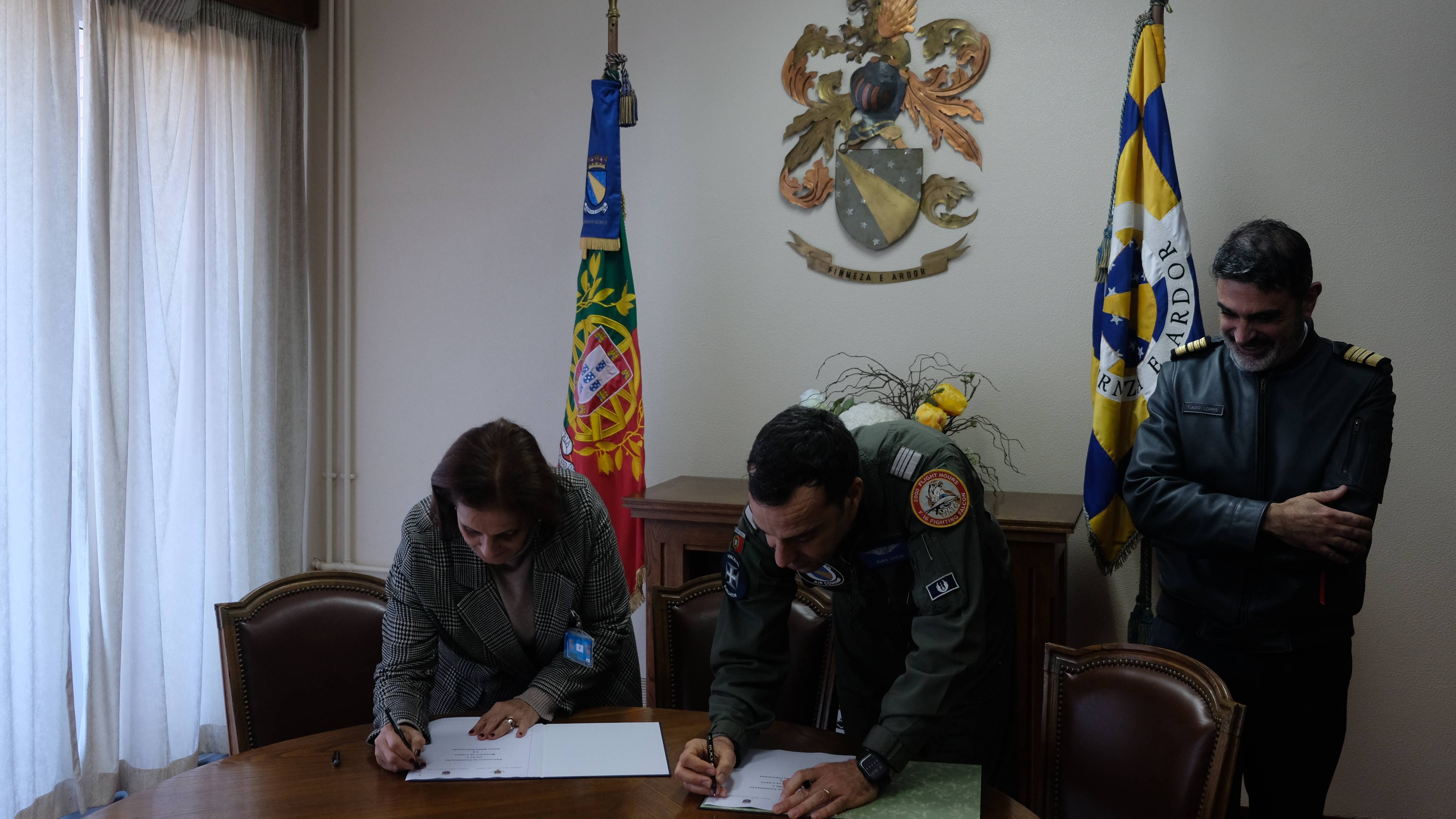 Fora Area: Protocolo de cooperao assinado com a Cmara Municipal de Lisboa