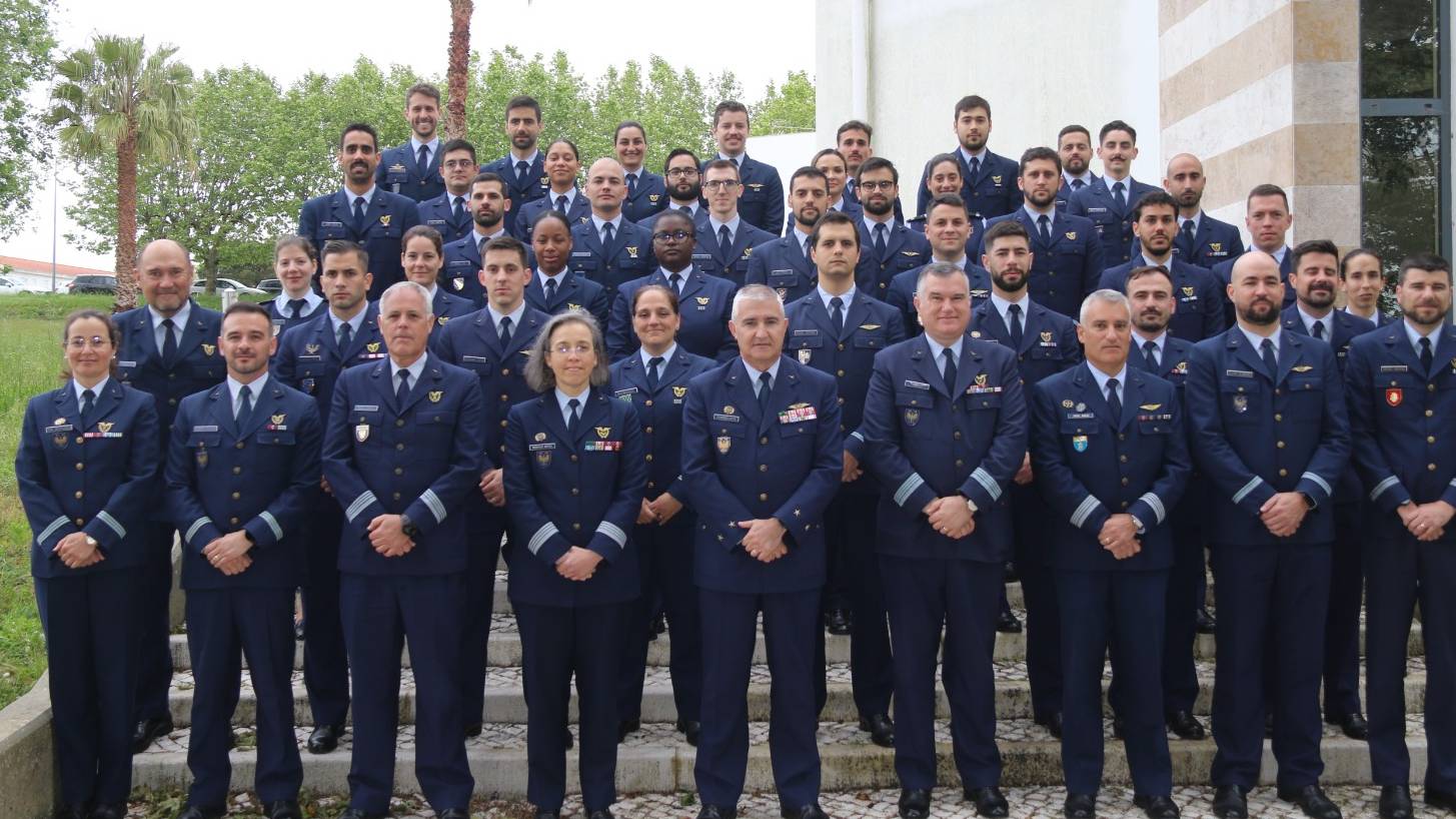 Cerimnia de Encerramento do Curso Bsico de Comando 01/2025