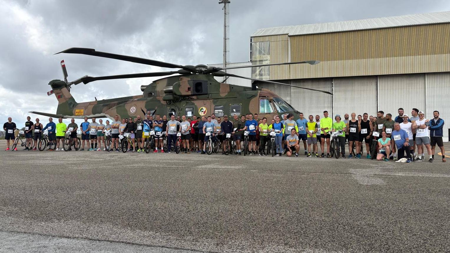 Esquadra 751 celebra 20 anos do EH-101 com desafio 