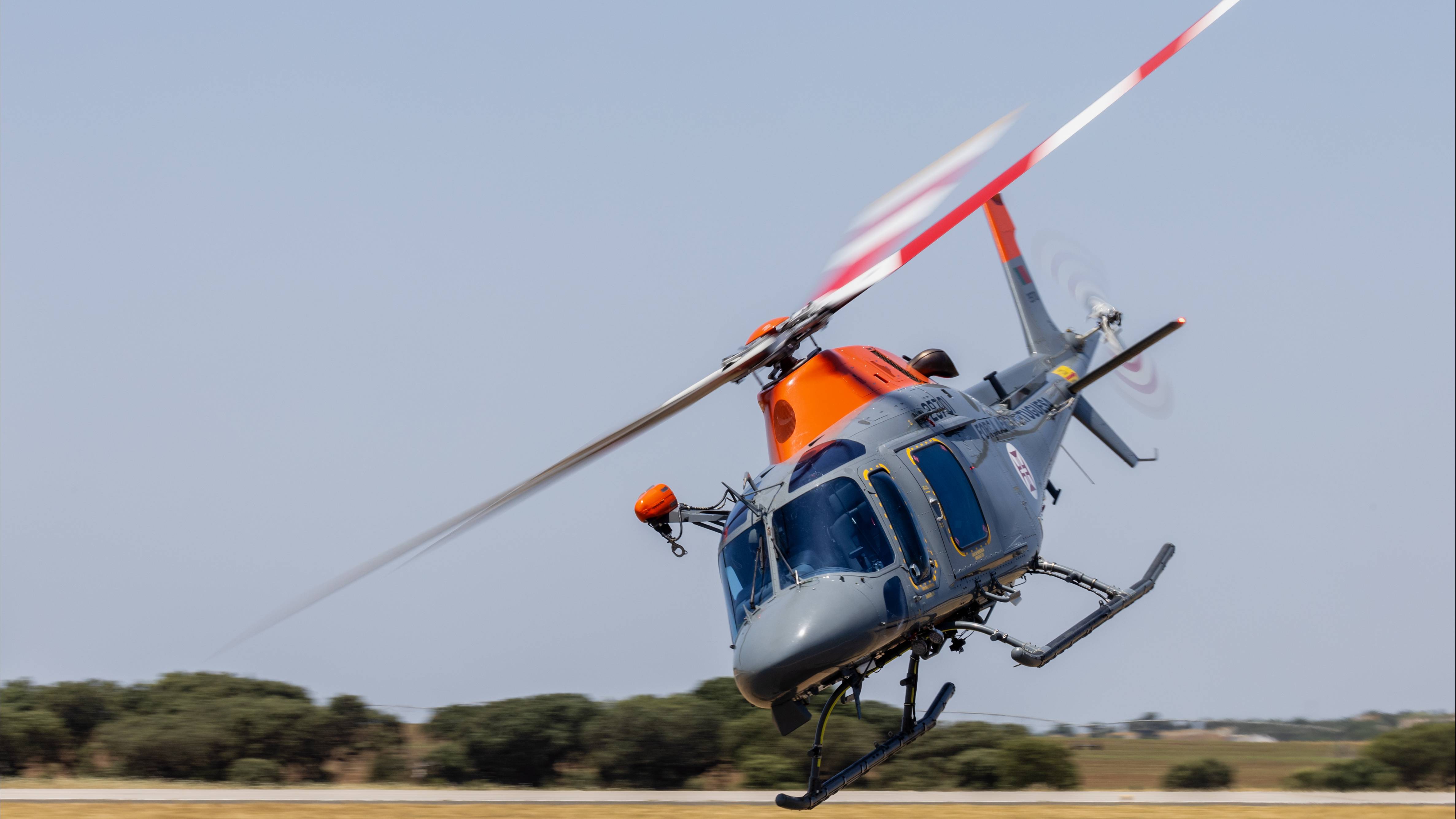 Força Aérea resgata duas jovens em Cerva