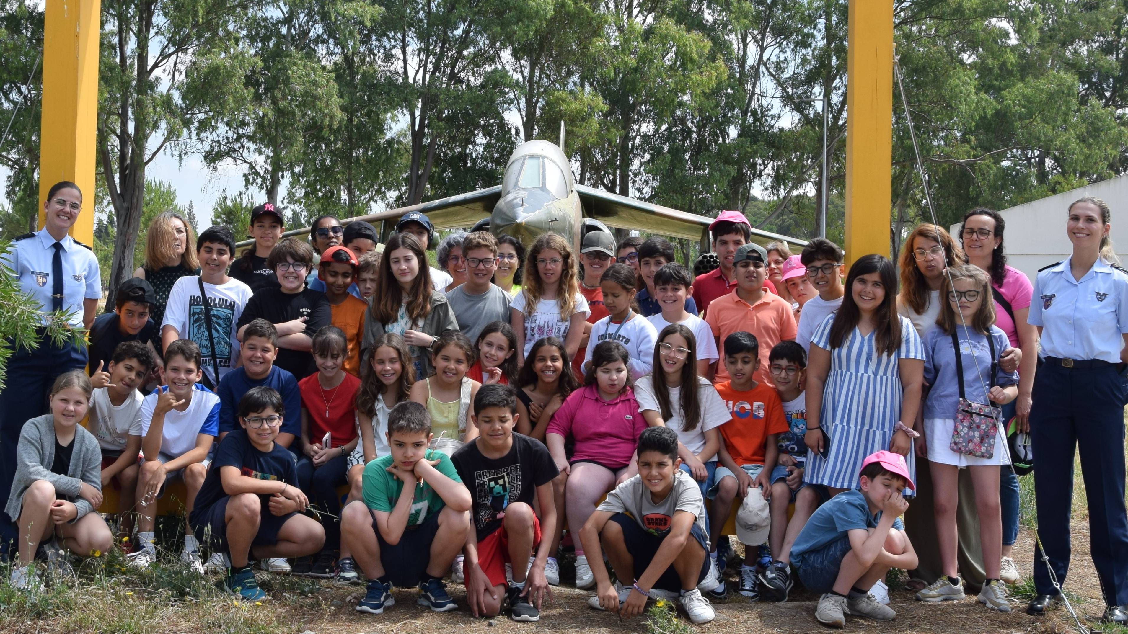 Alunos visitam Base Area N. 11
