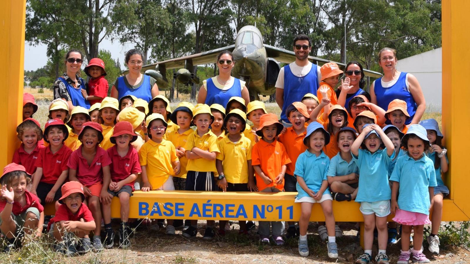 Base Aérea N.º 11 recebe visita de crianças Base Aérea N.º 11 recebe visita de crianças