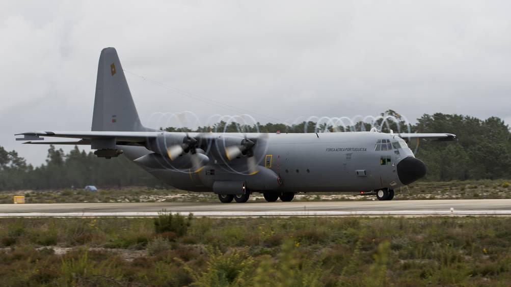 Fora Area recebe terceiro avio C-130H modernizado