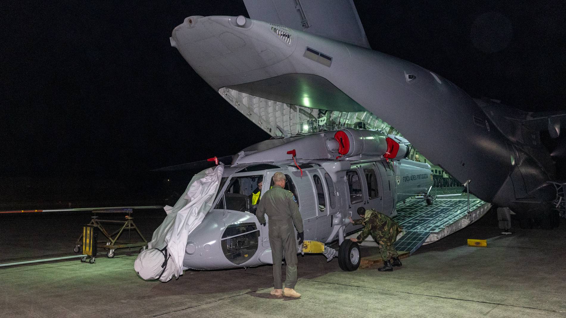 �For�a A�rea recebe sexto helic�ptero UH-60 Black Hawk