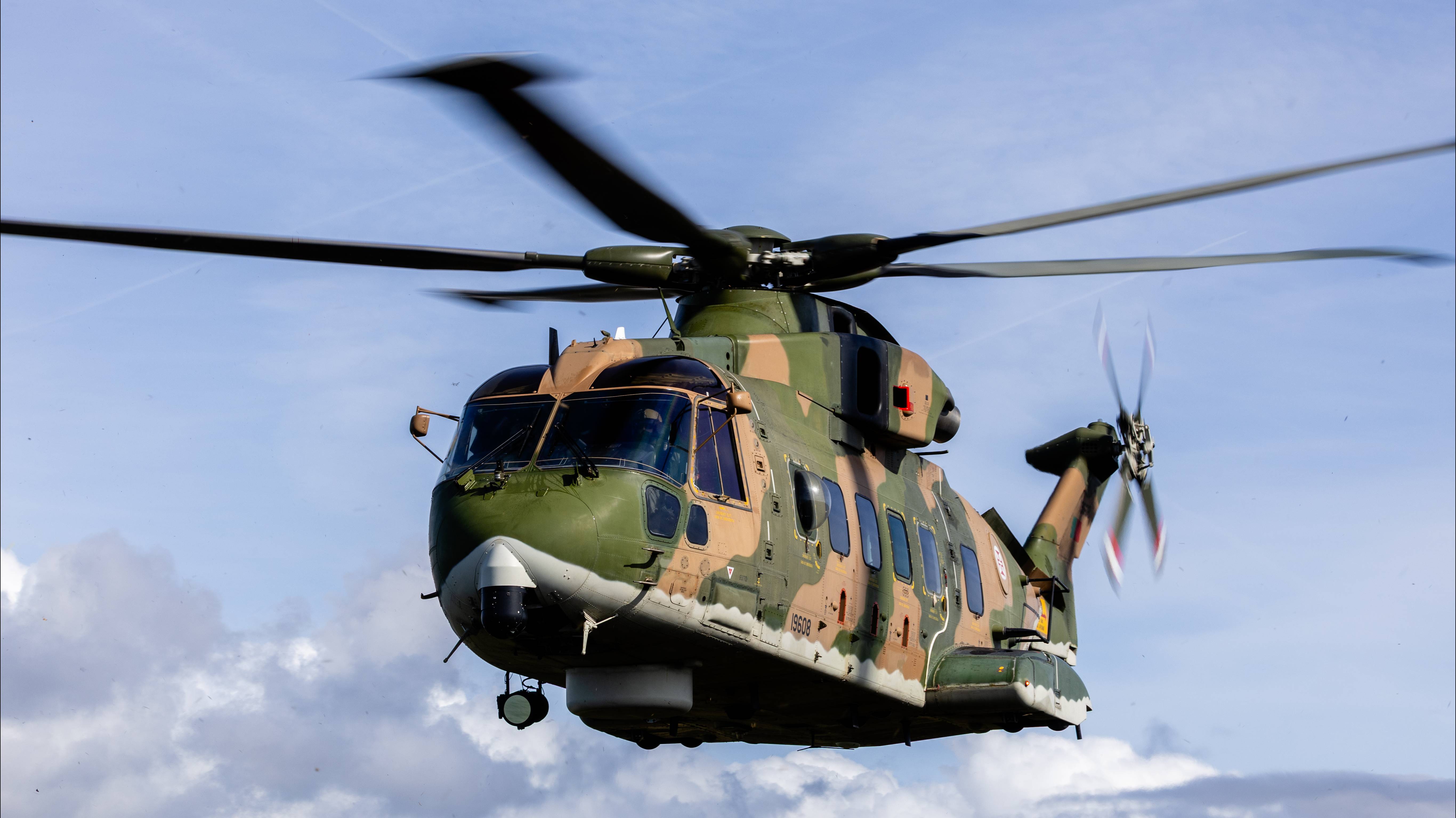 For�a A�rea resgata doente a bordo de um navio