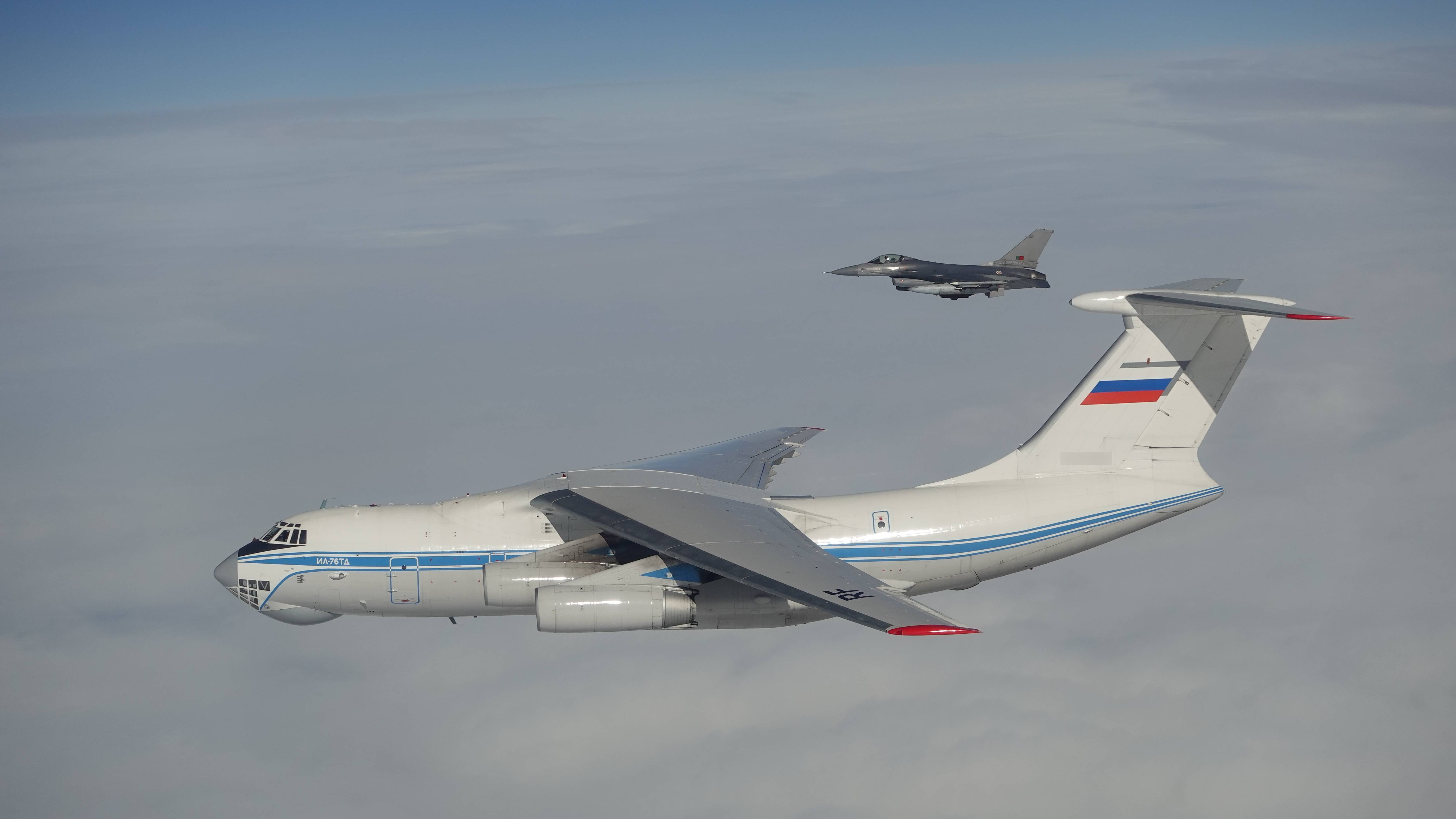 For�a A�rea Interceta aeronave da Federa��o Russa