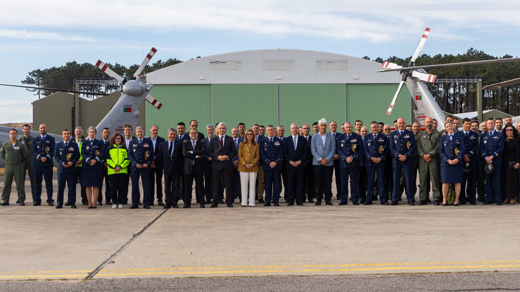 For�a A�rea condecorada pelo Minist�rio da Sa�de