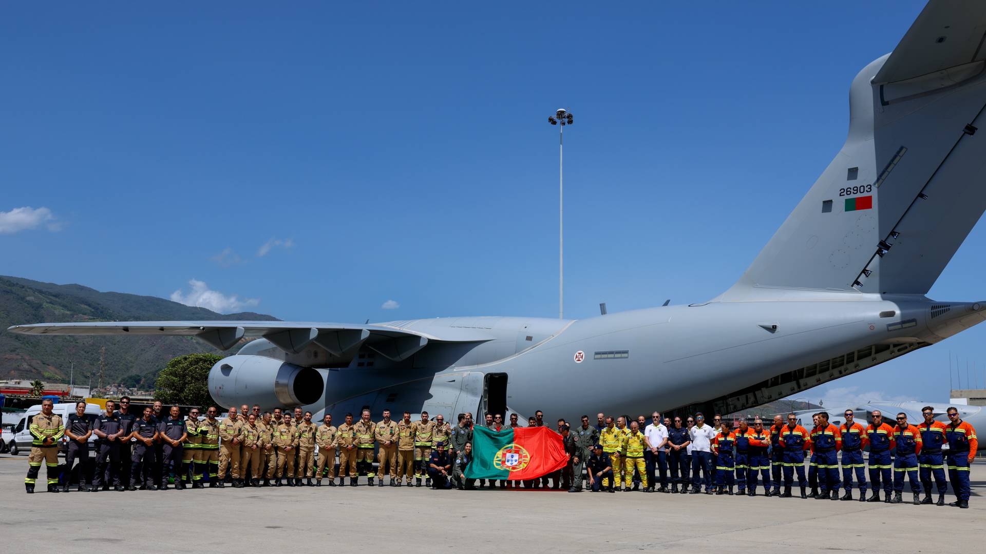 KC-390 da For�a A�rea j� aterraram na Venezuela com ajuda humanit�ria