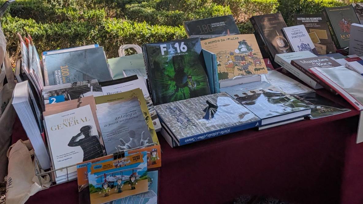 A For�a A�rea na Festa do Livro em Bel�m